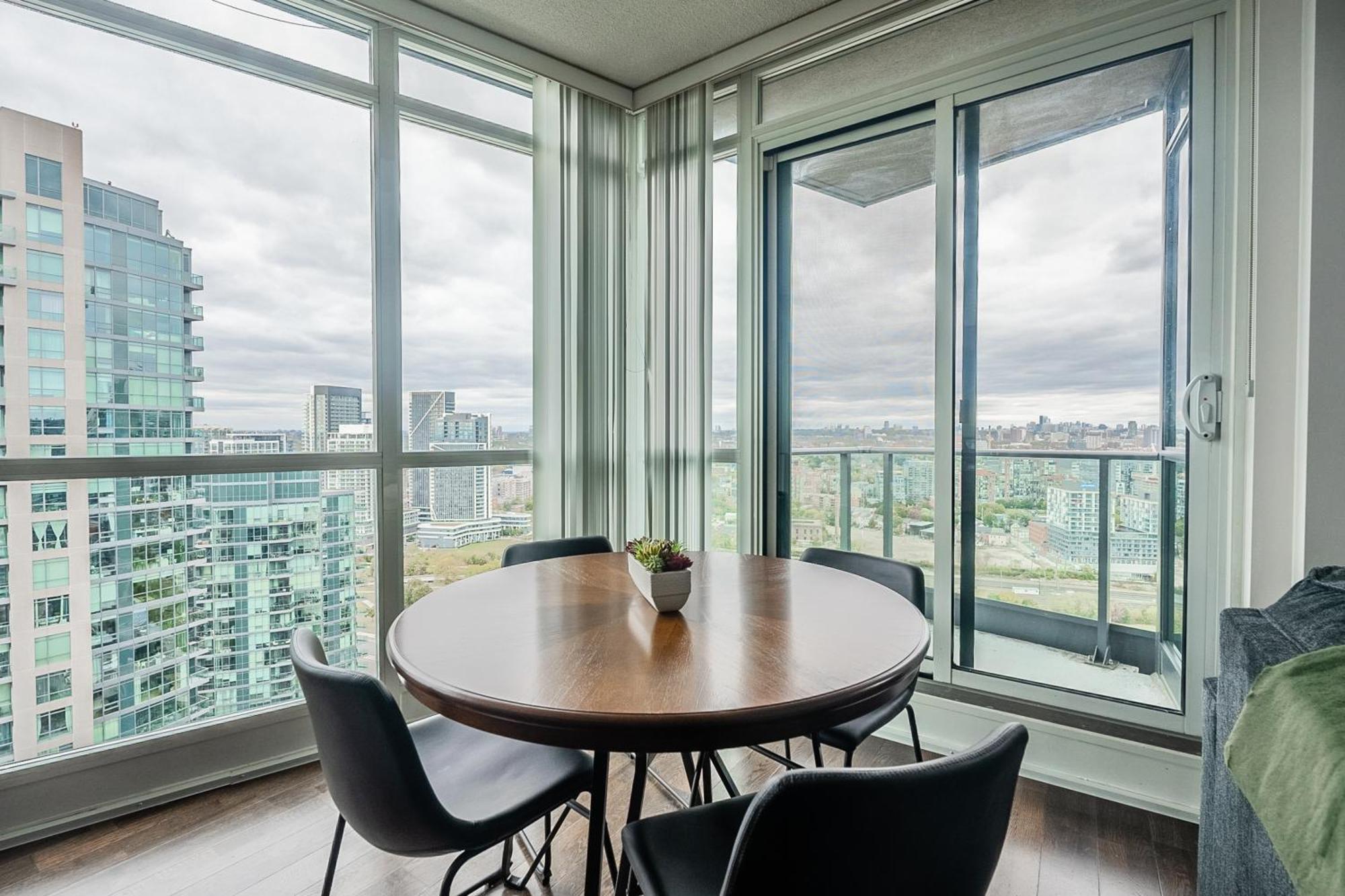 Rivetstays - The Neptune Toronto Buitenkant foto
