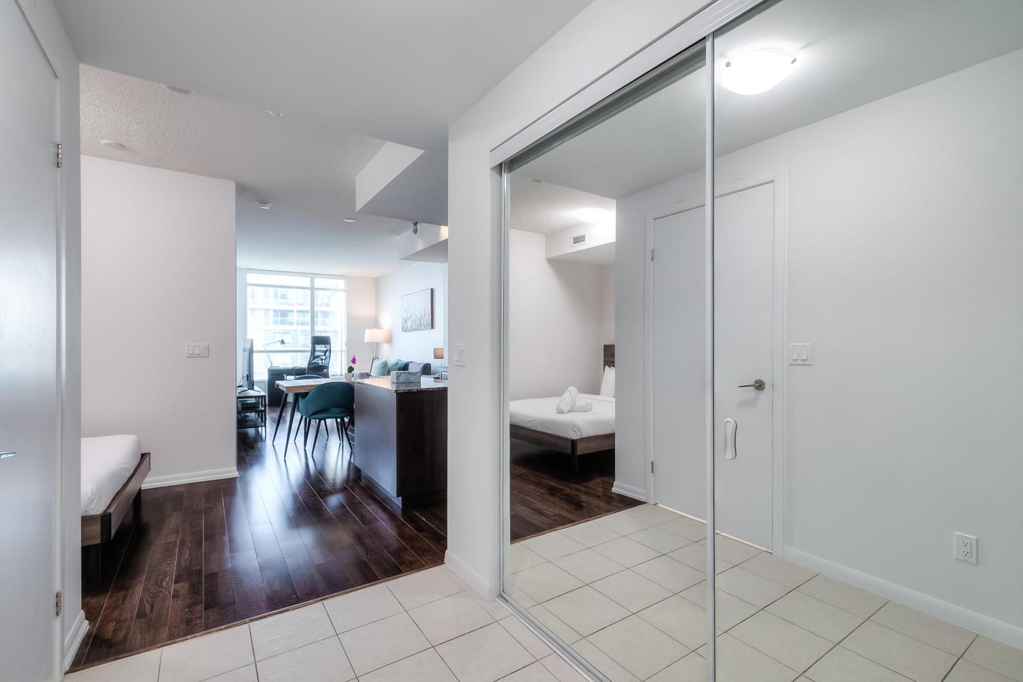 Rivetstays - The Neptune Toronto Buitenkant foto